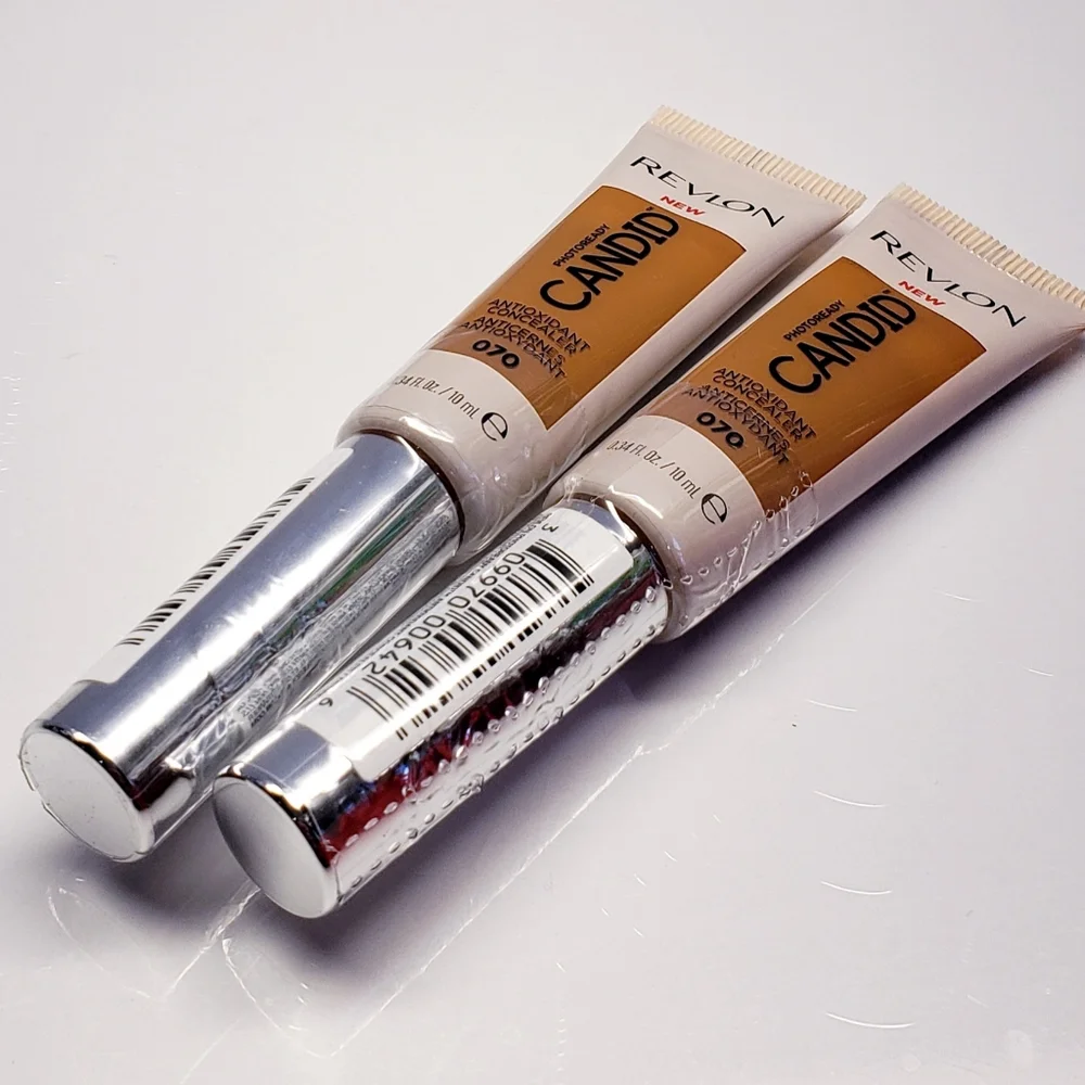 Revlon Photoready Candid Antioxidant Concealer- NUTMEG #070 (2 pcs)
